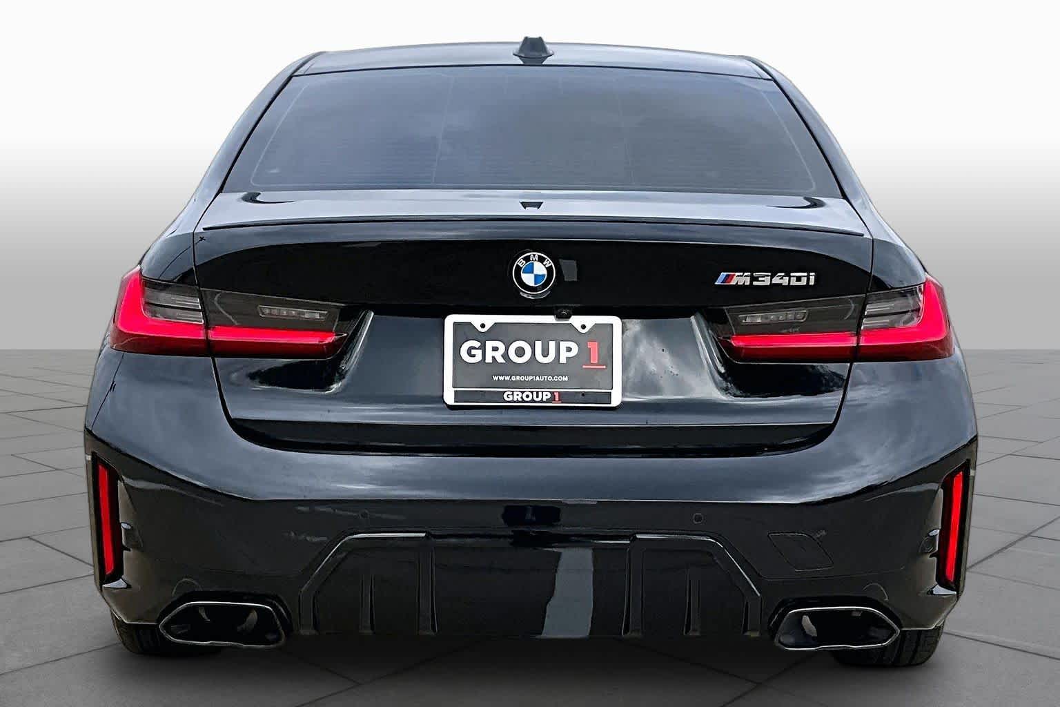 2024 BMW M340i photo 5 of 36