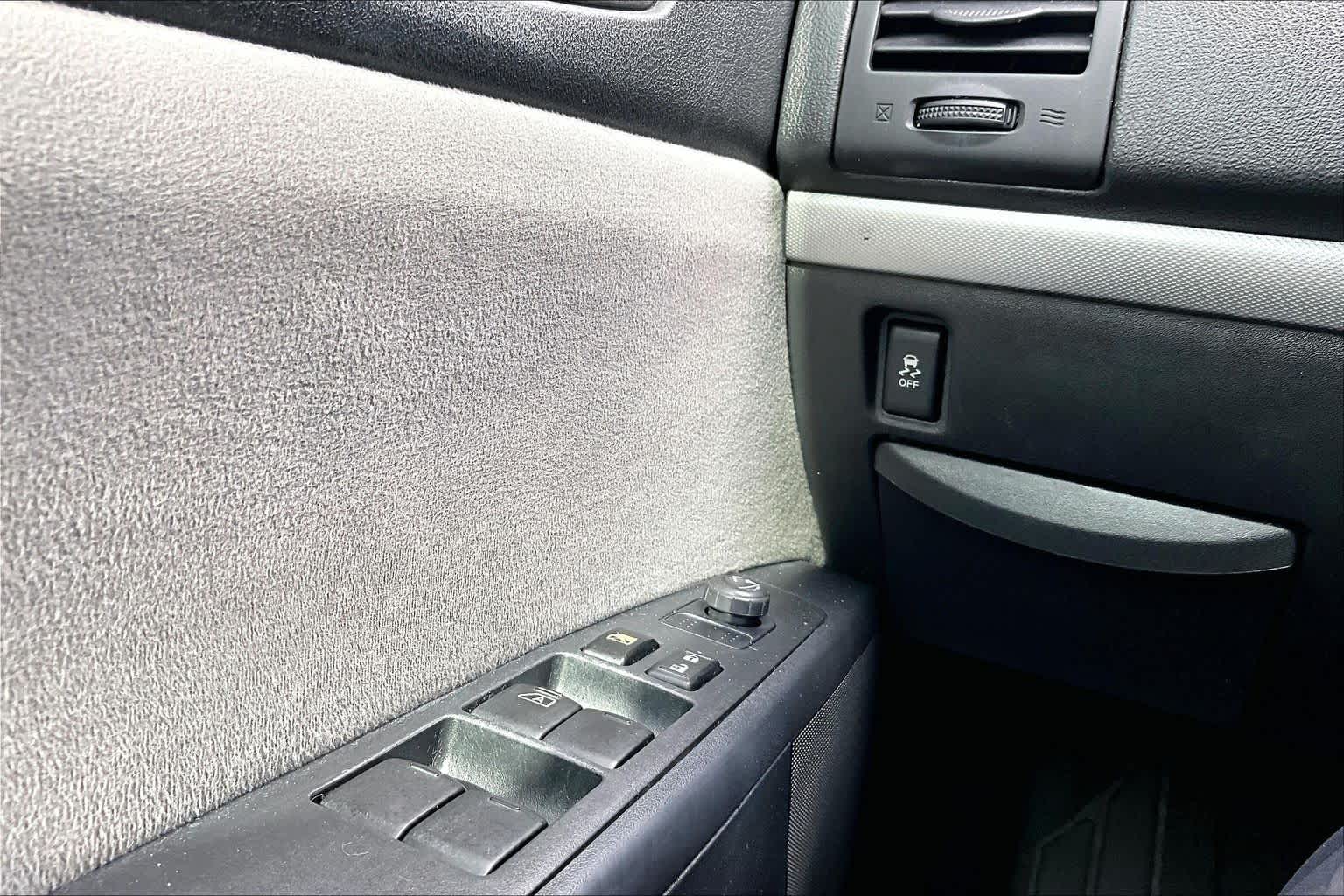 2012 Nissan Sentra photo 30 of 31