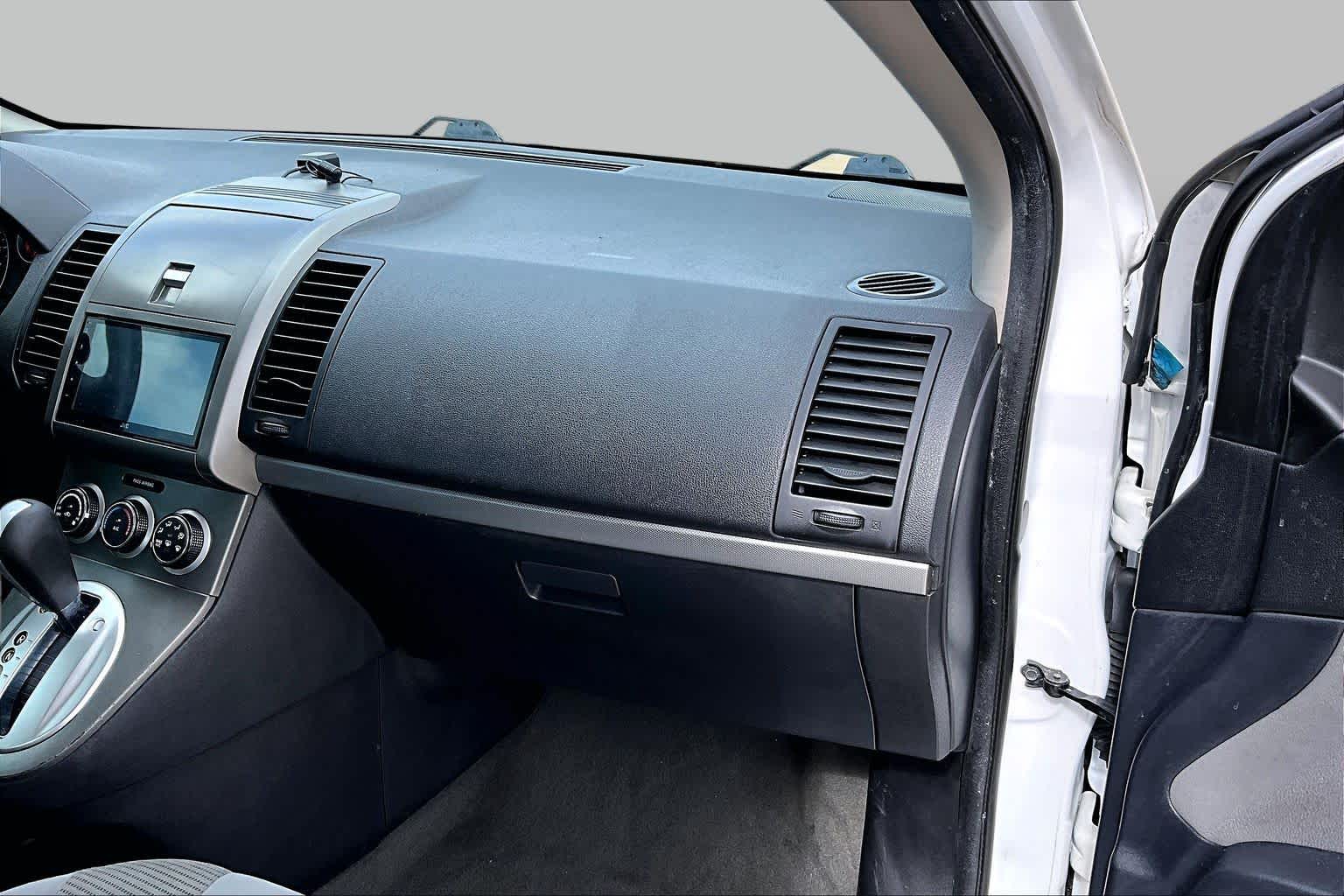 2012 Nissan Sentra photo 15 of 31