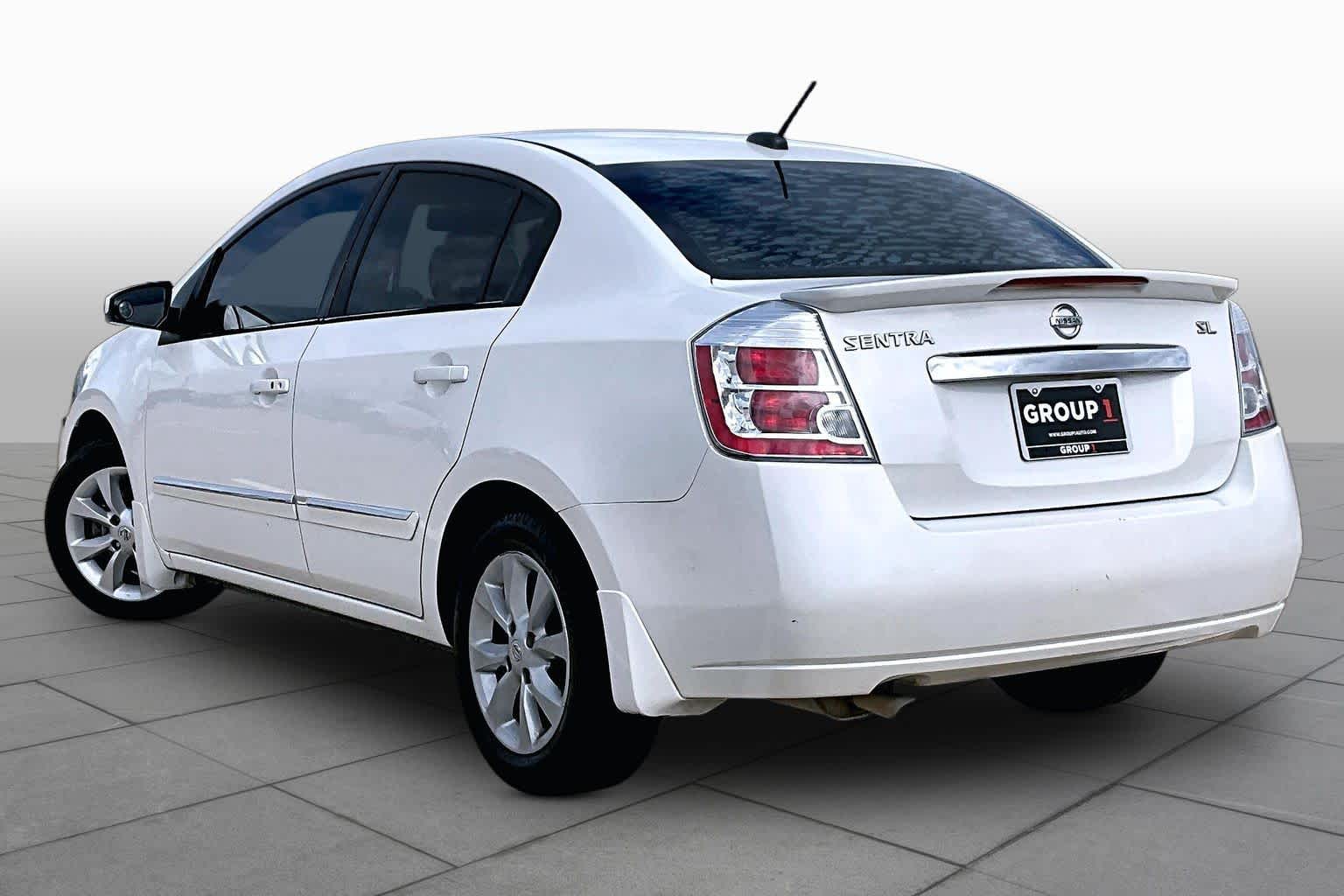 2012 Nissan Sentra photo 9 of 31