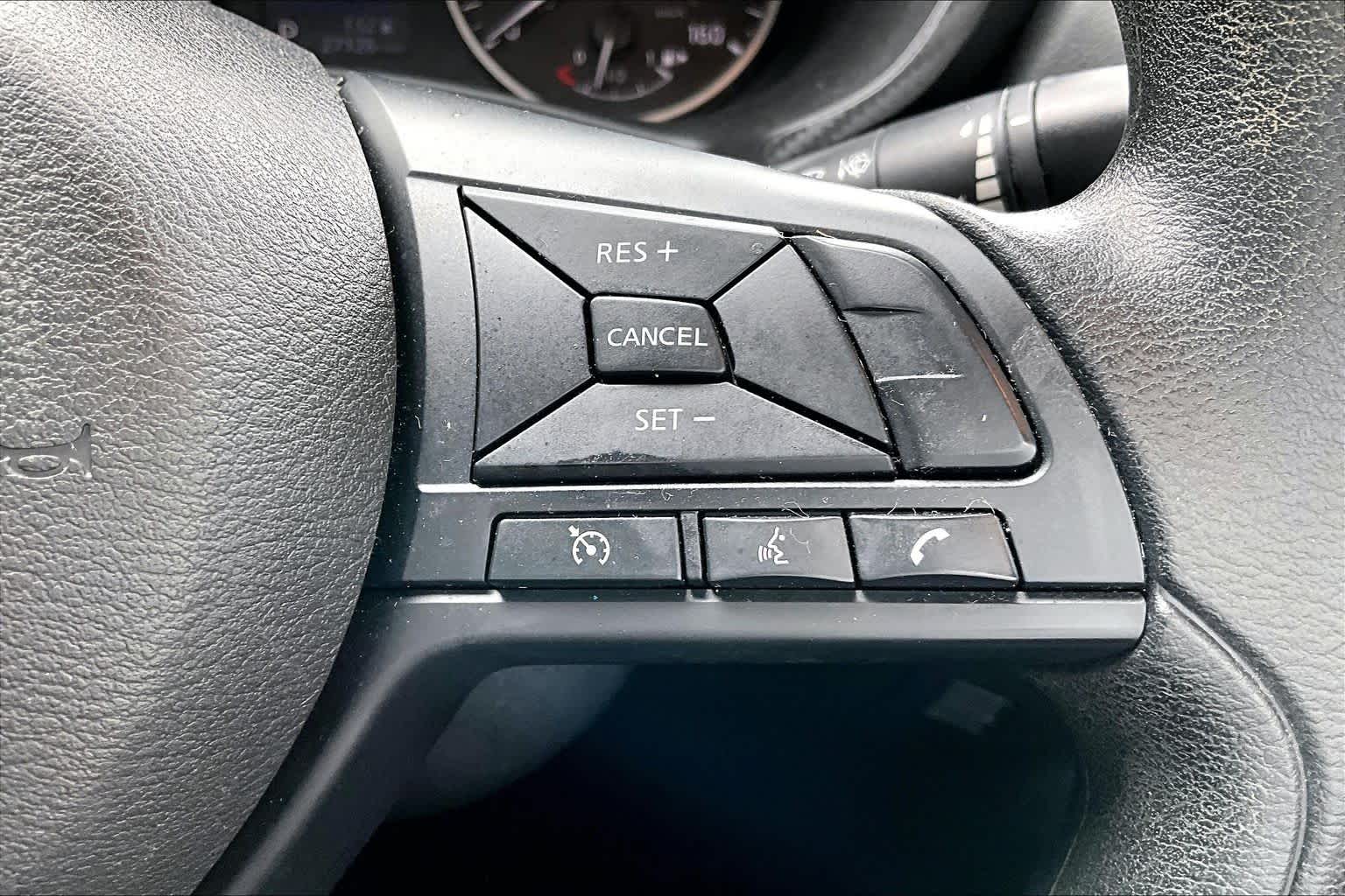 2025 Nissan Sentra photo 24 of 35