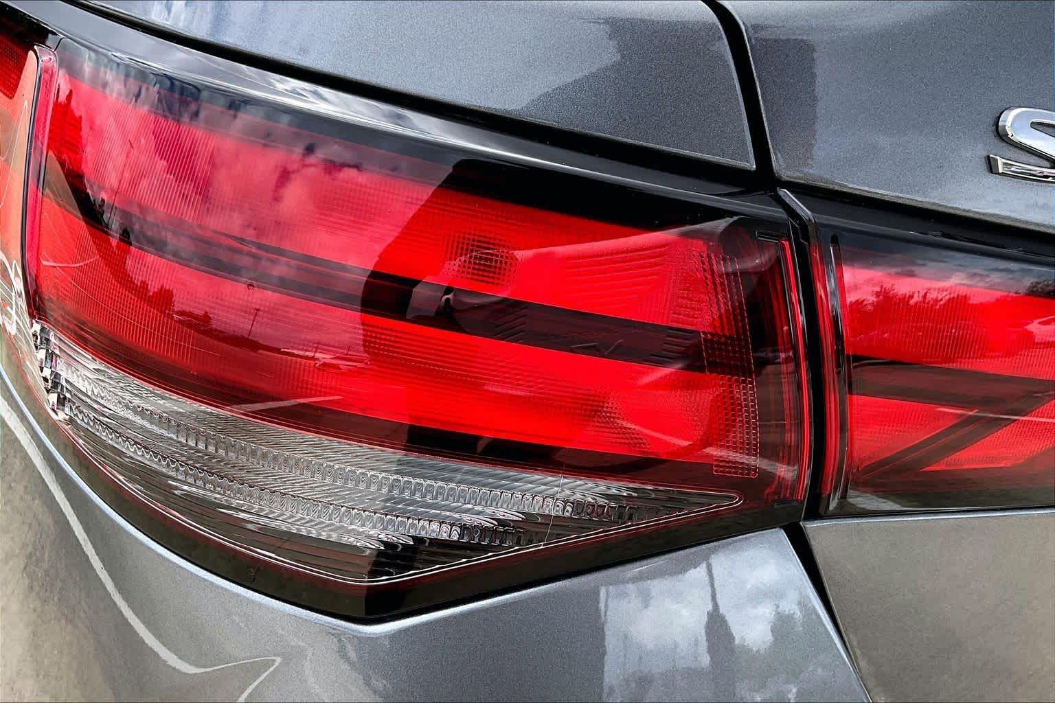 2025 Nissan Sentra photo 28 of 35