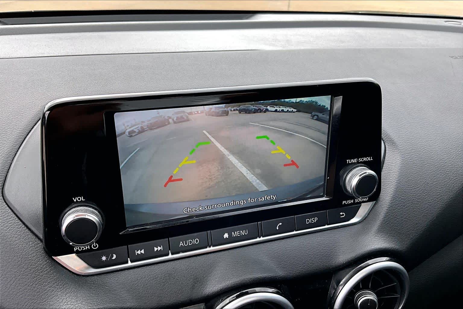 2025 Nissan Sentra photo 26 of 35