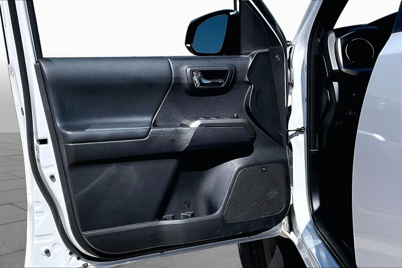 2023 Toyota Tacoma Limited Wind Chill Pearl at Beck & Masten Kia