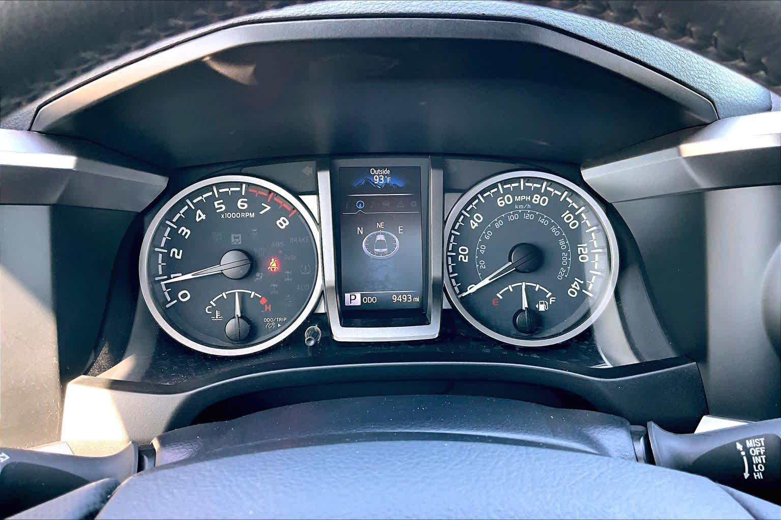 2023 Toyota Tacoma Limited Wind Chill Pearl at Beck & Masten Kia