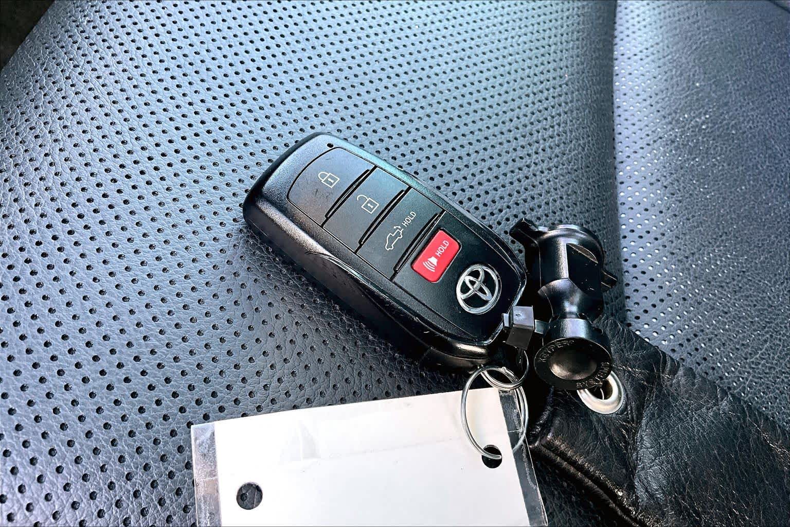 2024 Toyota Tacoma photo 15 of 37