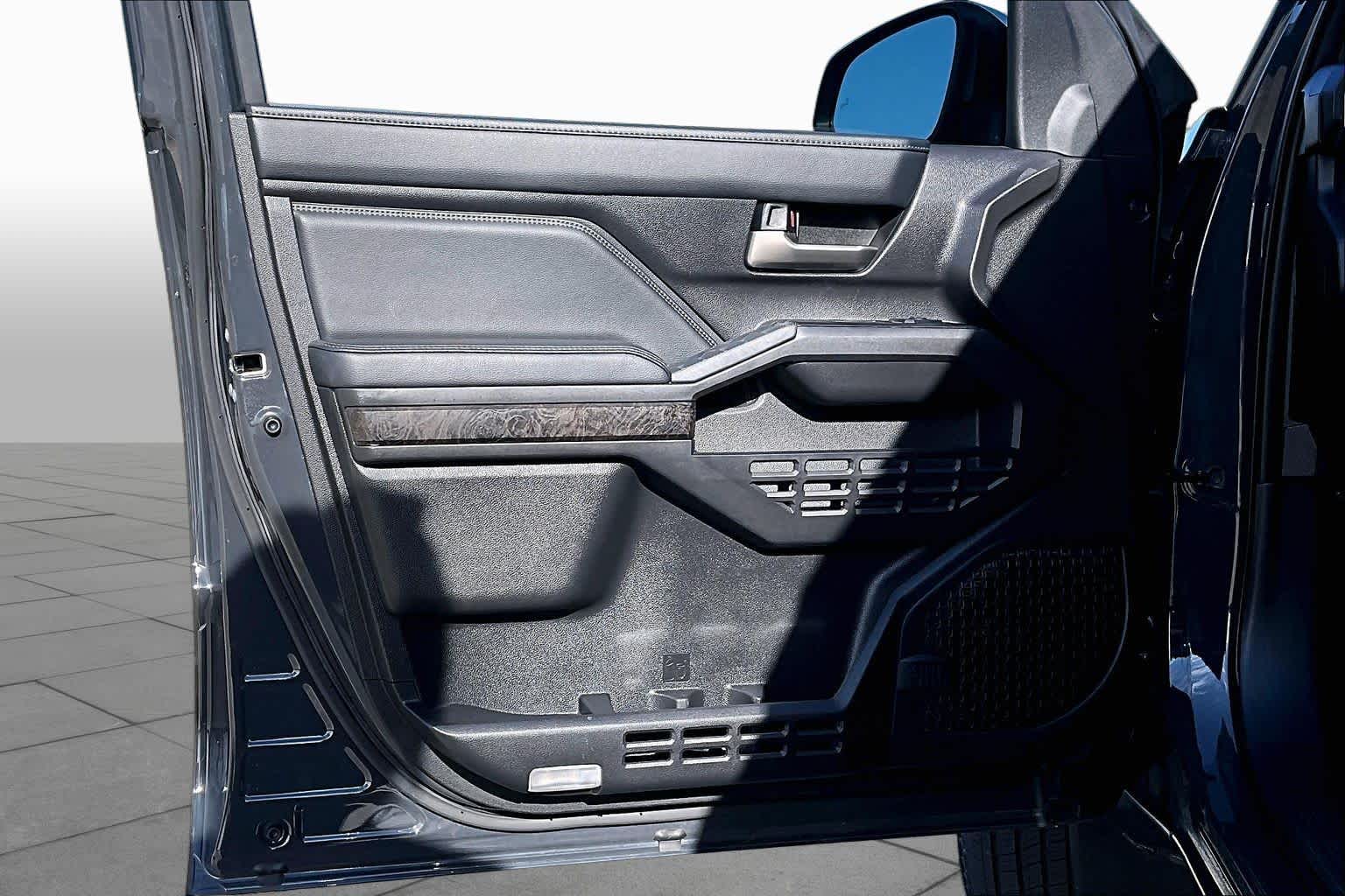 2024 Toyota Tacoma photo 22 of 37