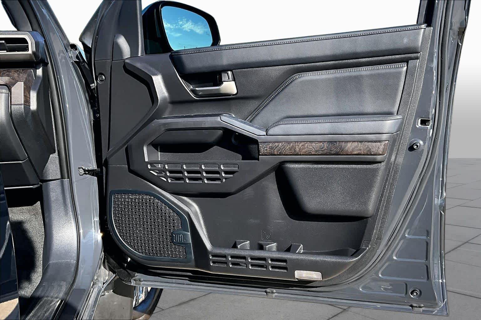 2024 Toyota Tacoma photo 23 of 37