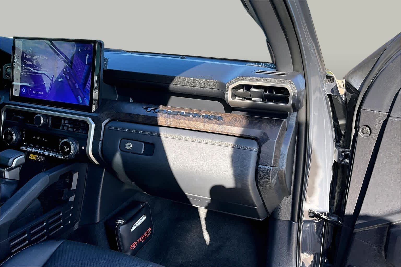 2024 Toyota Tacoma photo 19 of 37