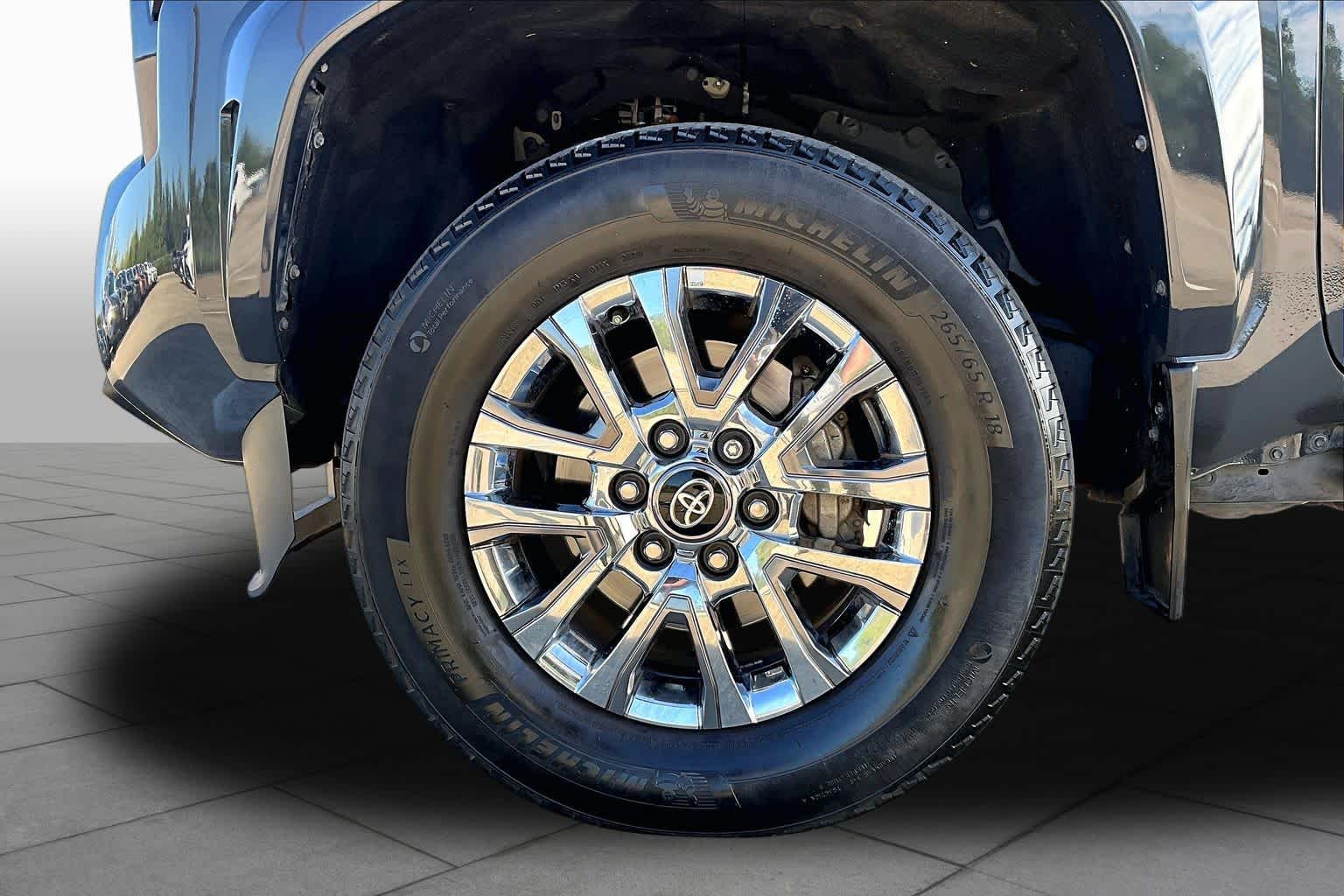 2024 Toyota Tacoma photo 11 of 37