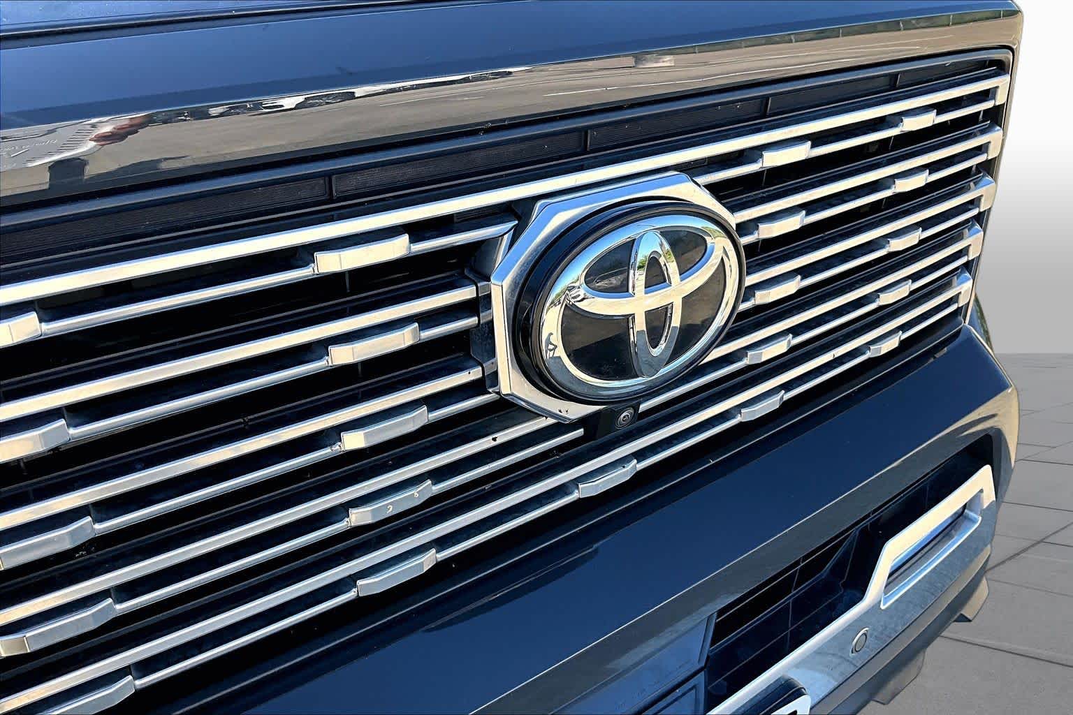 2024 Toyota Tacoma photo 30 of 37