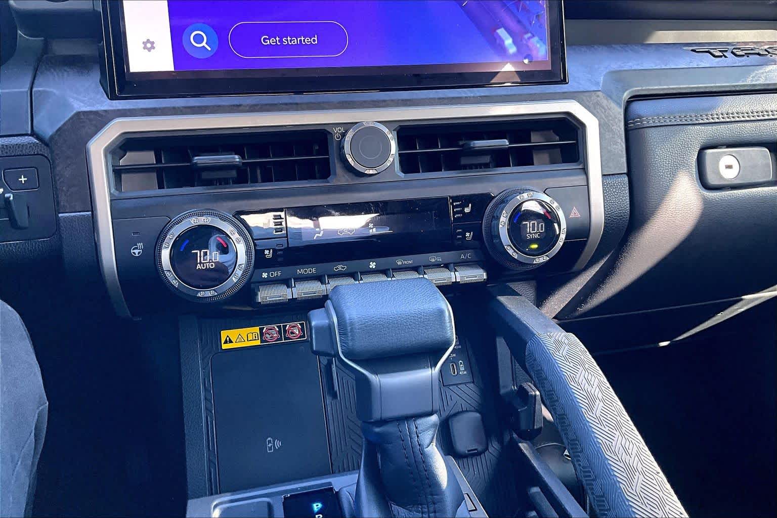 2024 Toyota Tacoma photo 34 of 37