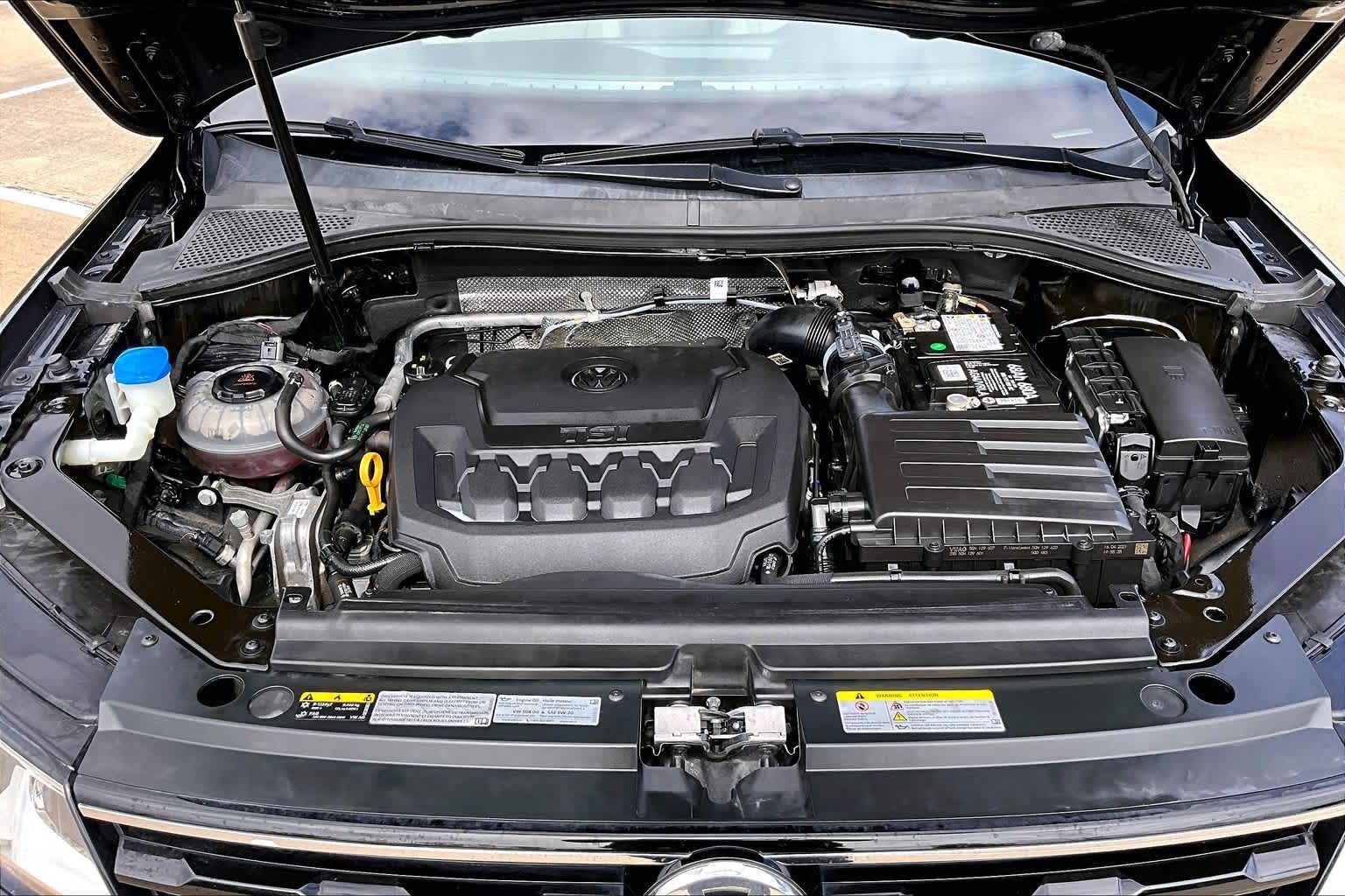 2021 Volkswagen Tiguan photo 31 of 35