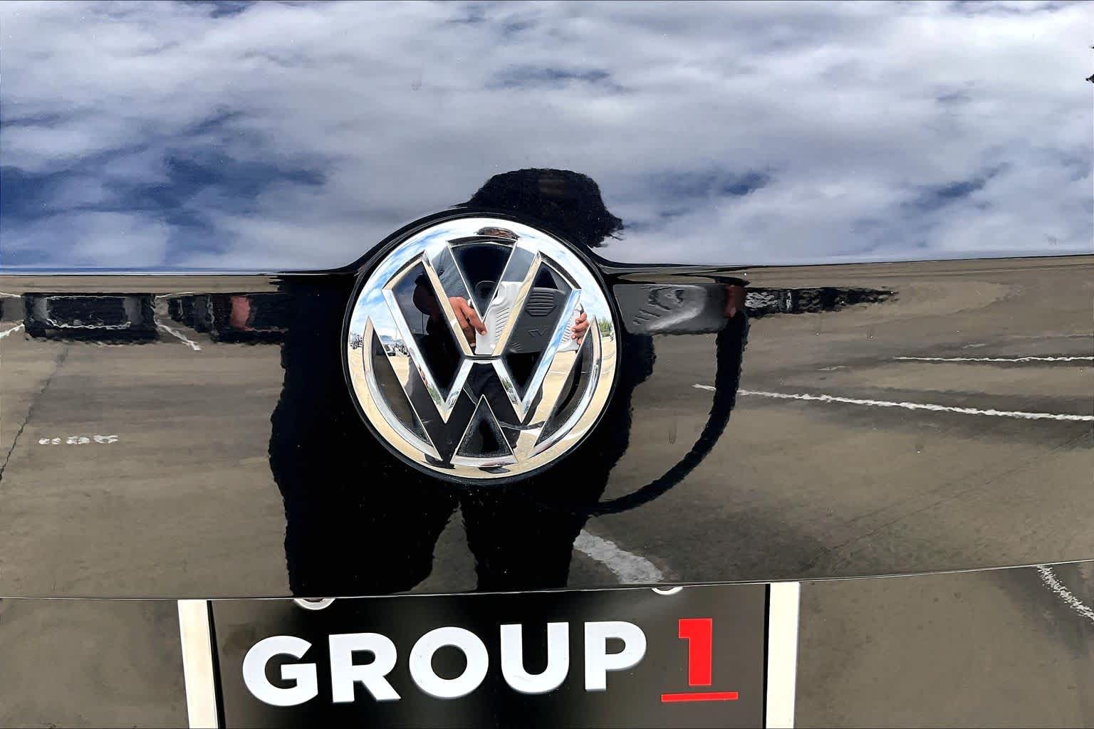 2021 Volkswagen Tiguan photo 30 of 35