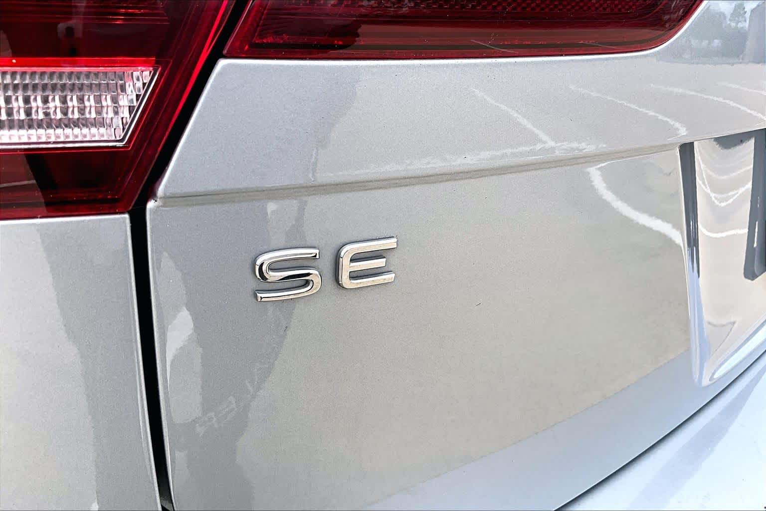 2022 Volkswagen Tiguan SE Pyrite Silver Metallic at Westside Kia