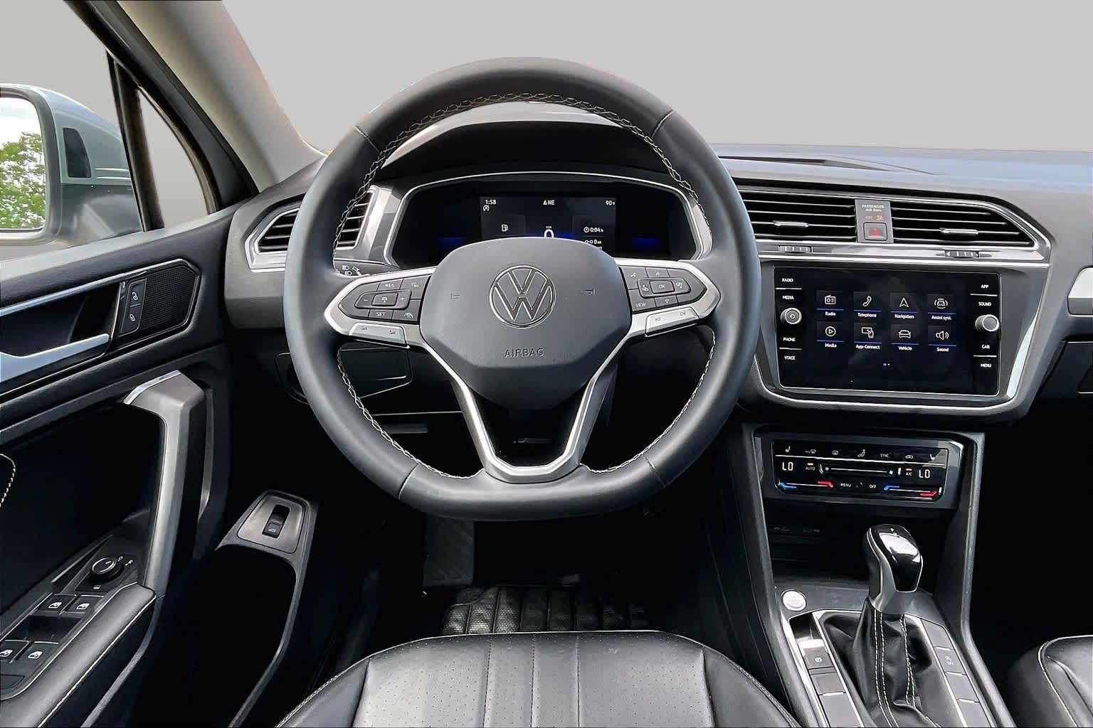 2022 Volkswagen Tiguan SE Pyrite Silver Metallic at Westside Kia