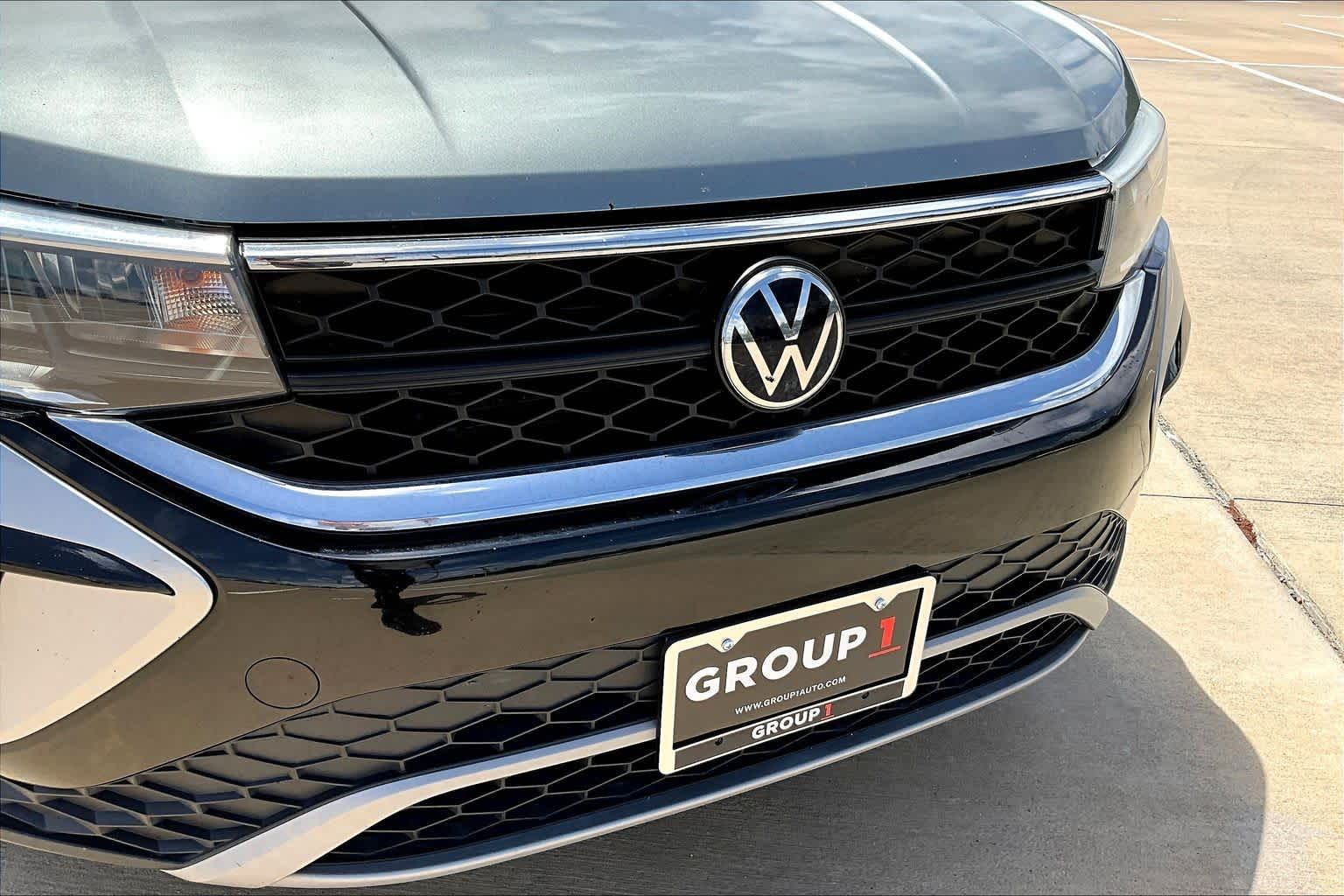2022 Volkswagen Taos SE Pyrite Silver Metallic at Westside Kia
