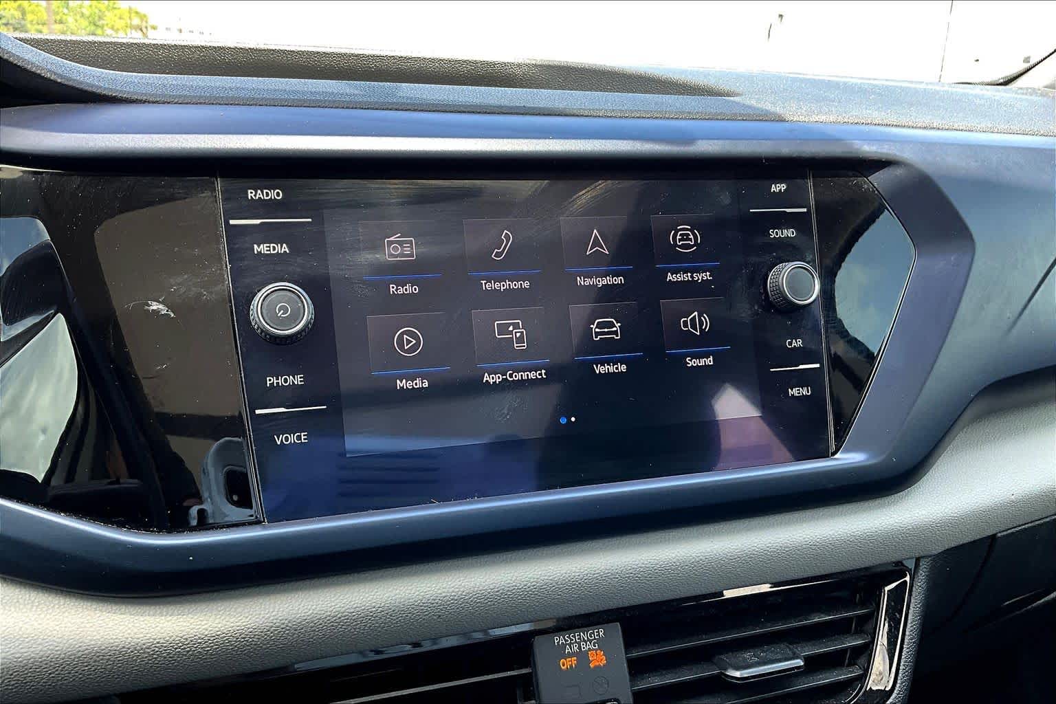 2022 Volkswagen Taos SE Pyrite Silver Metallic at Westside Kia