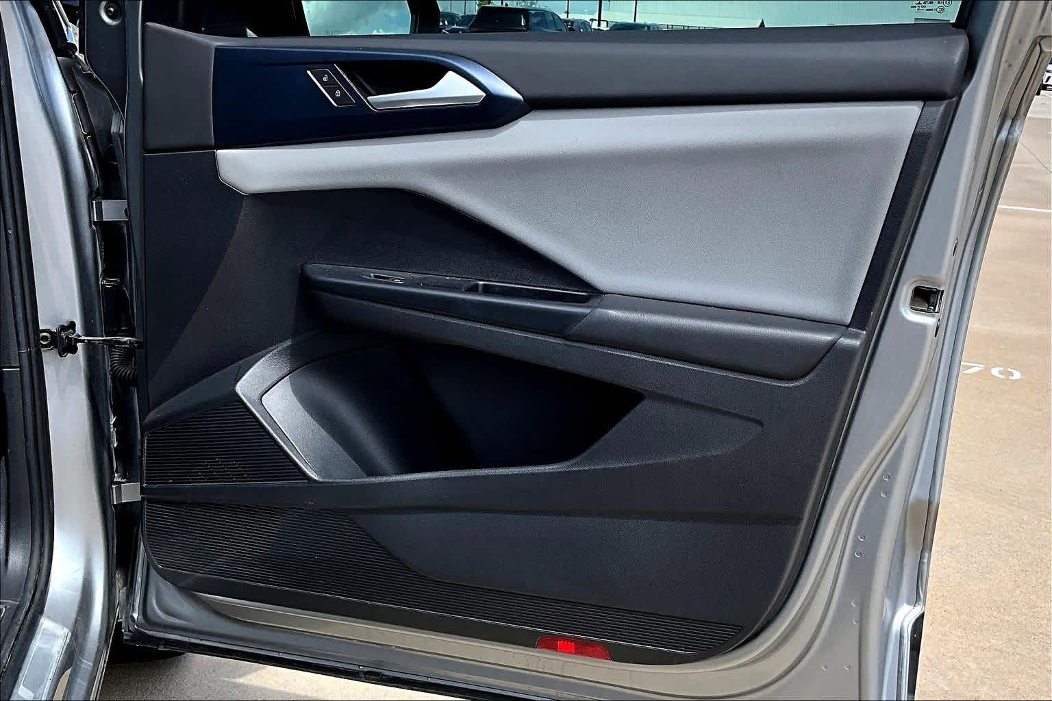 2022 Volkswagen Taos SE Pyrite Silver Metallic at Westside Kia