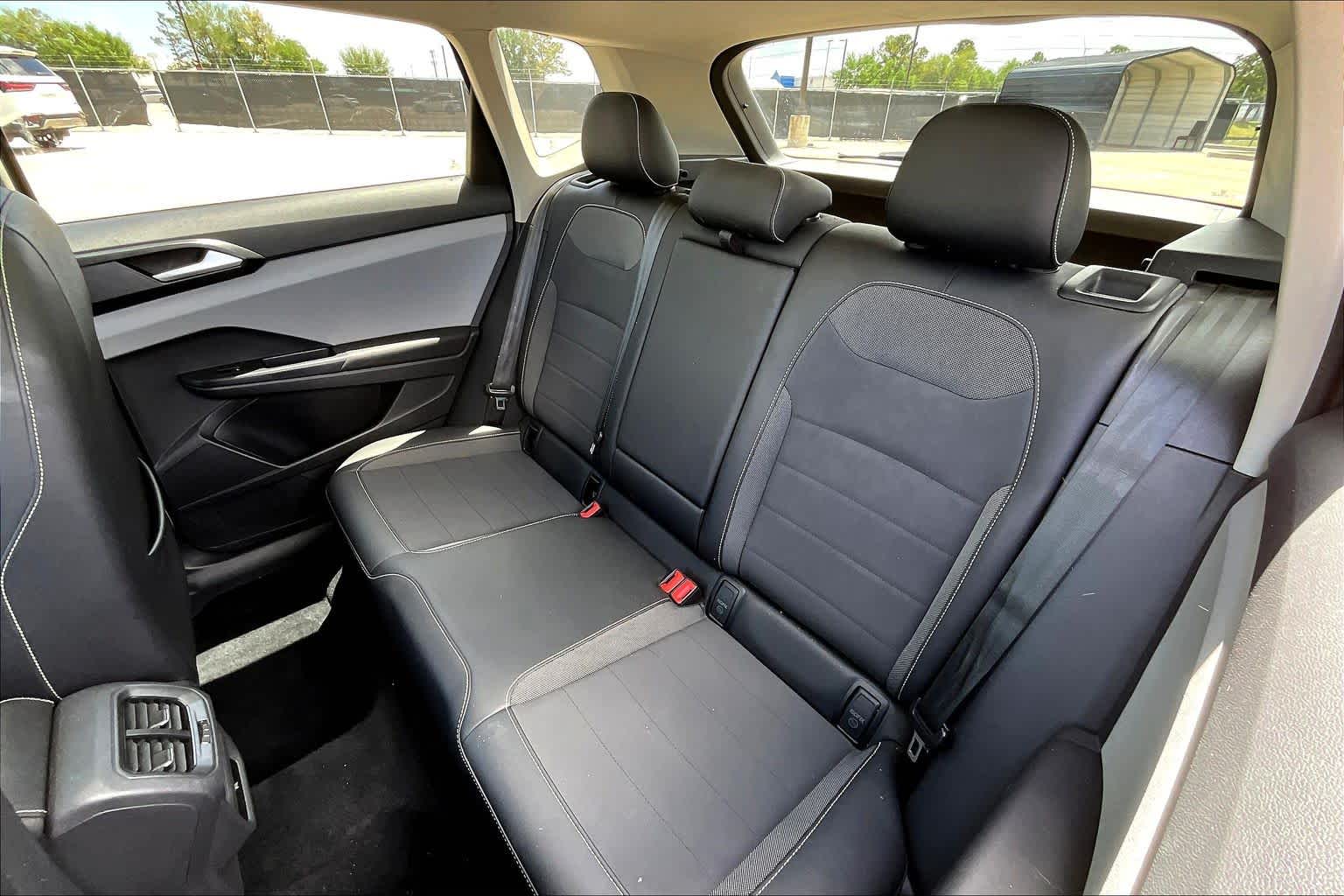 2022 Volkswagen Taos SE Pyrite Silver Metallic at Westside Kia