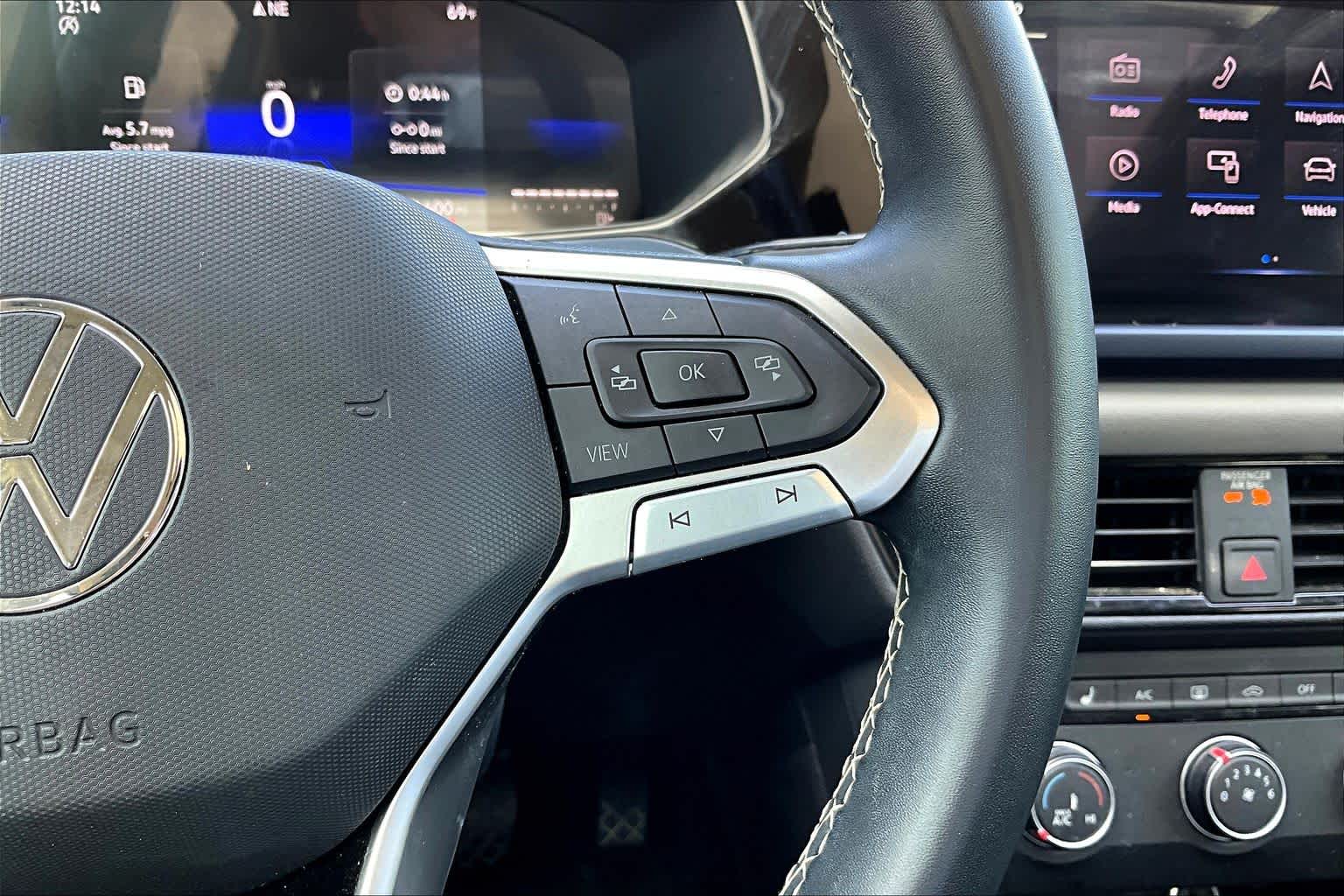 2022 Volkswagen Taos SE Pyrite Silver Metallic at Westside Kia