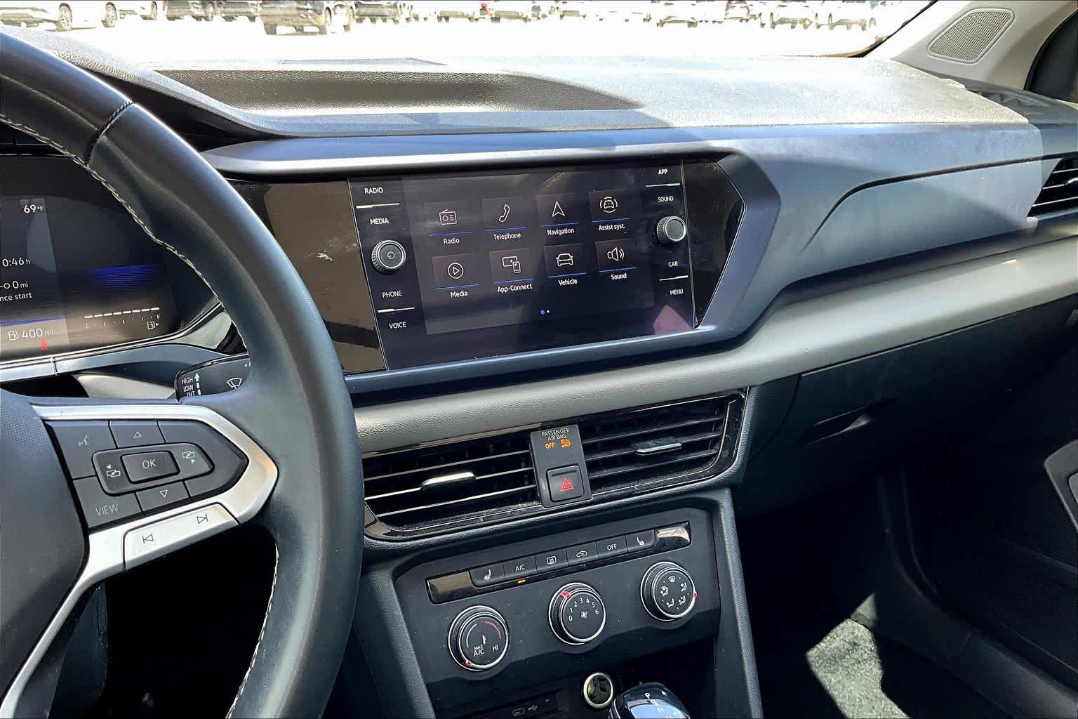 2022 Volkswagen Taos SE Pyrite Silver Metallic at Westside Kia