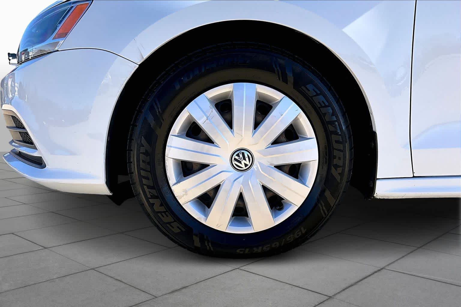 2016 Volkswagen Jetta 1.4T S Pure White at HGreg Houston