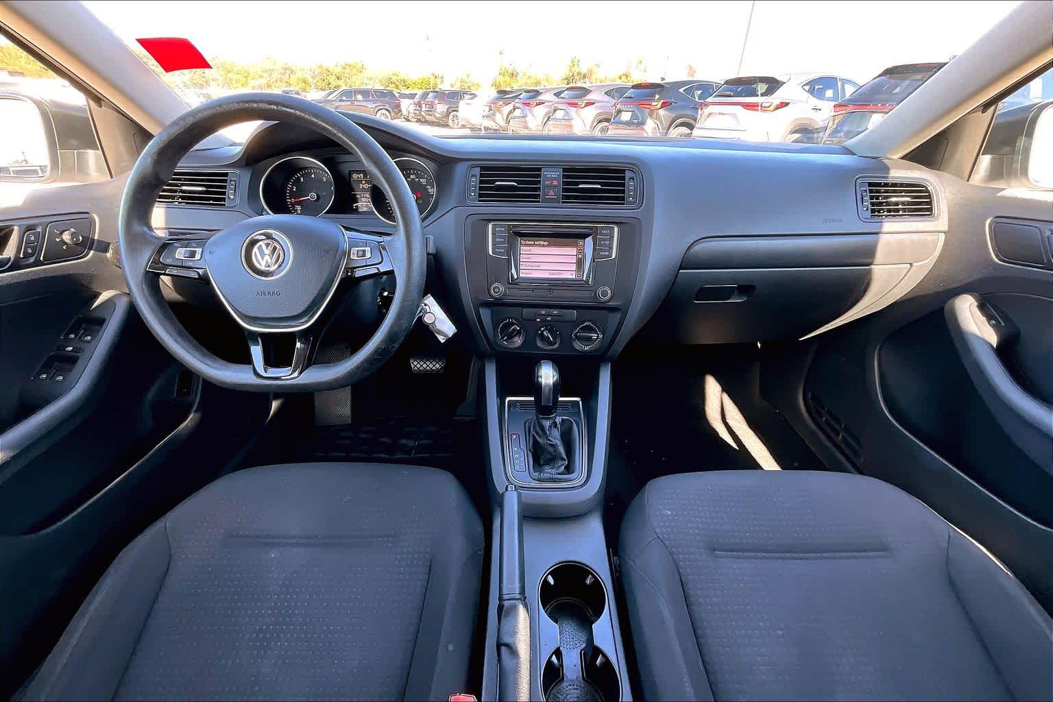 2016 Volkswagen Jetta 1.4T S Pure White at HGreg Houston