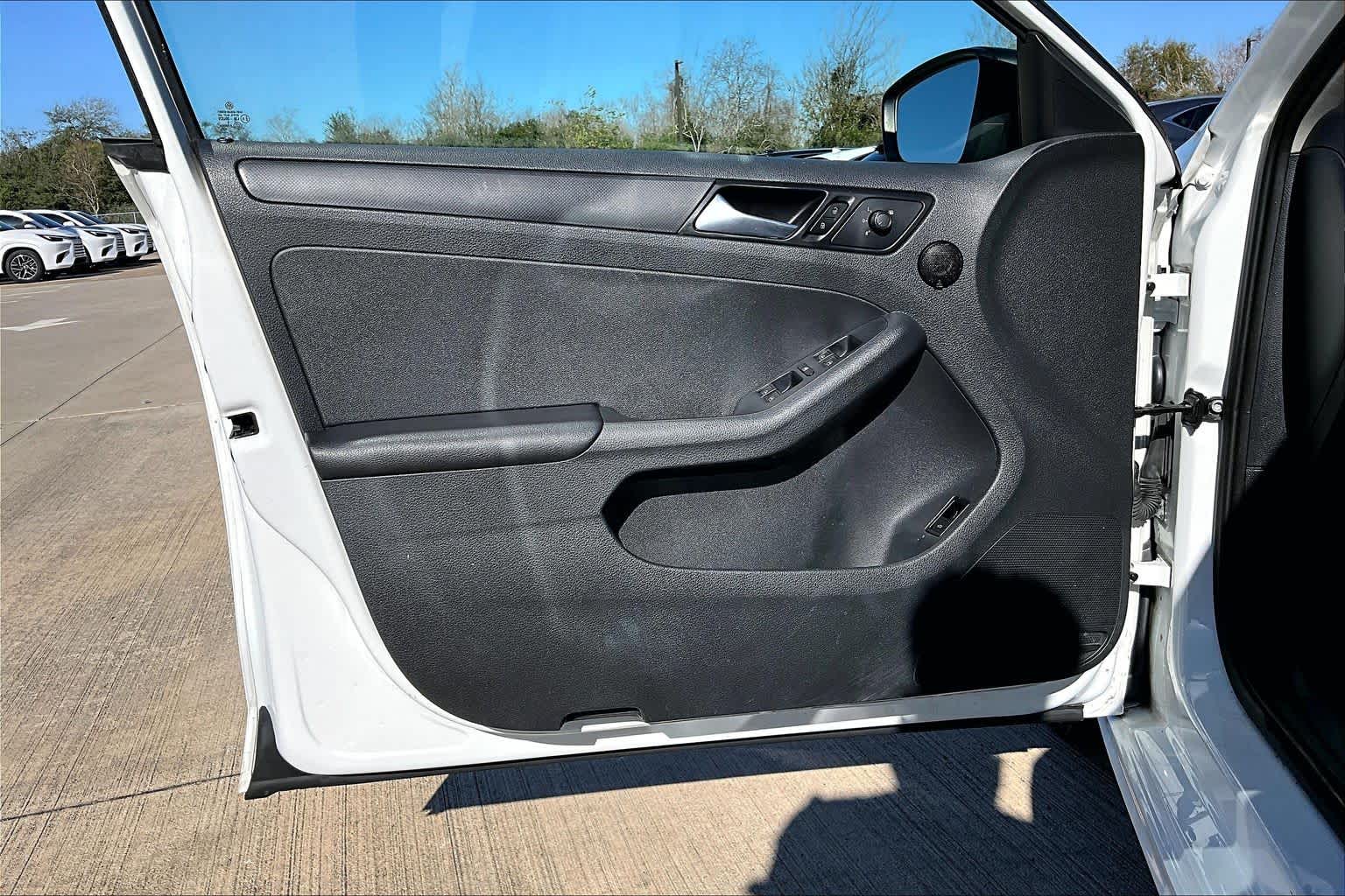 2016 Volkswagen Jetta 1.4T S Pure White at HGreg Houston