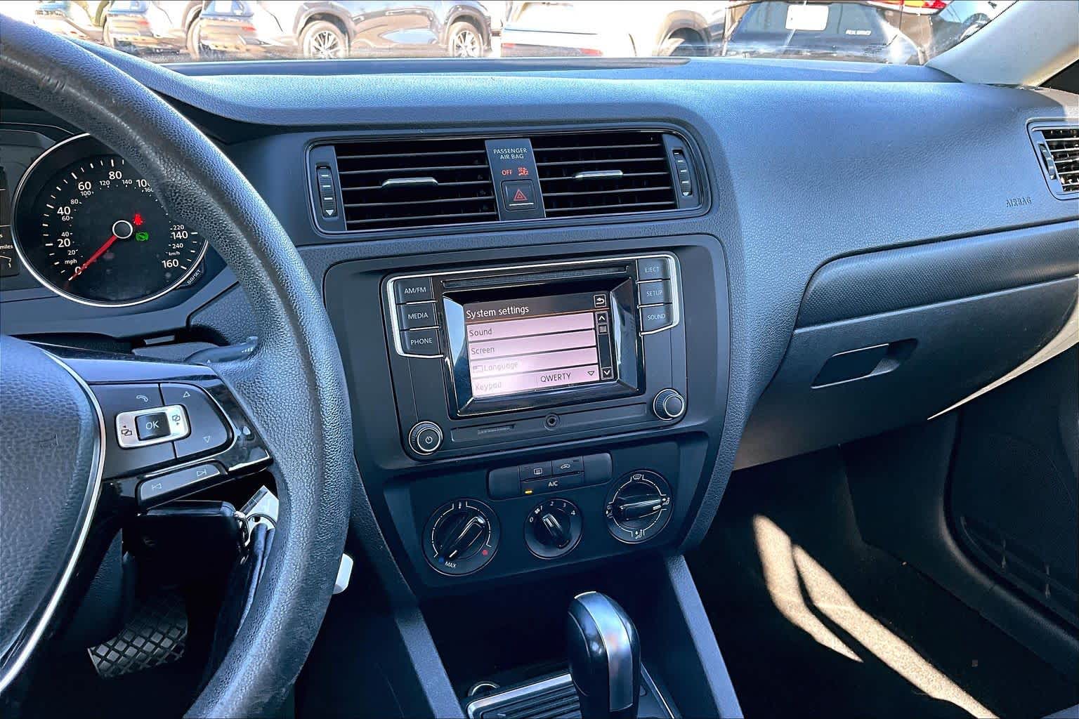 2016 Volkswagen Jetta 1.4T S Pure White at HGreg Houston