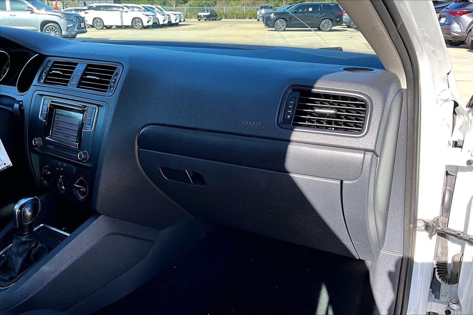 2016 Volkswagen Jetta 1.4T S Pure White at HGreg Houston