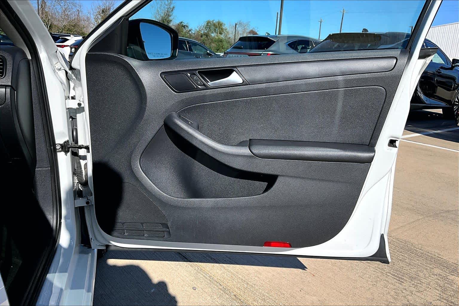 2016 Volkswagen Jetta 1.4T S Pure White at HGreg Houston