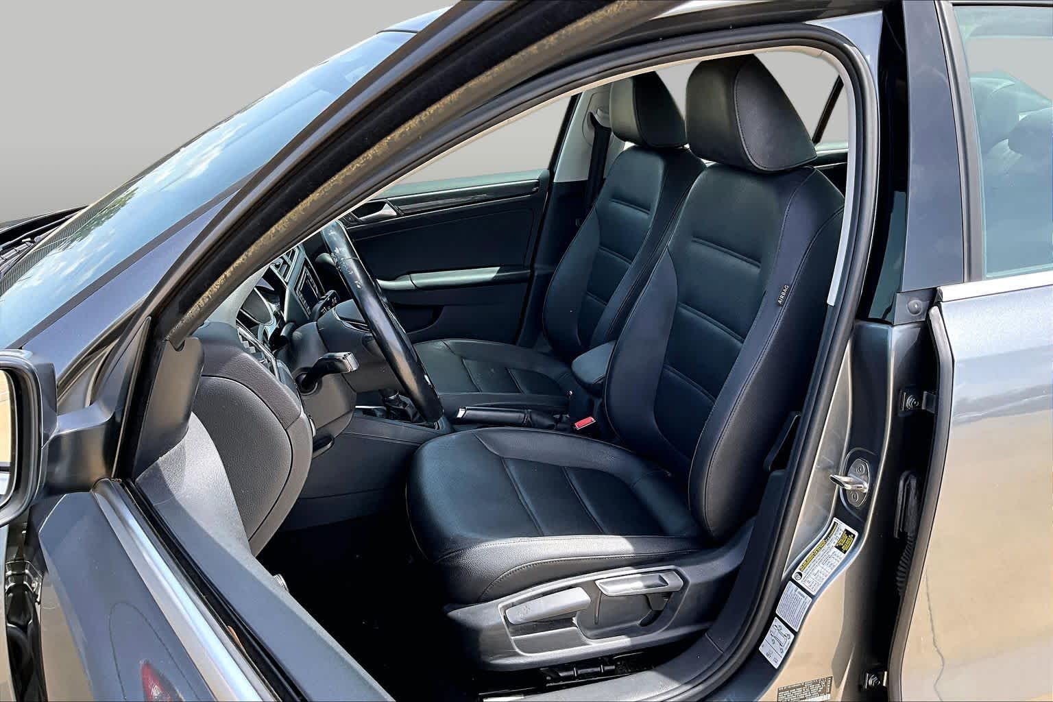 2016 Volkswagen Jetta 1.8T SEL  at Beck & Masten Kia