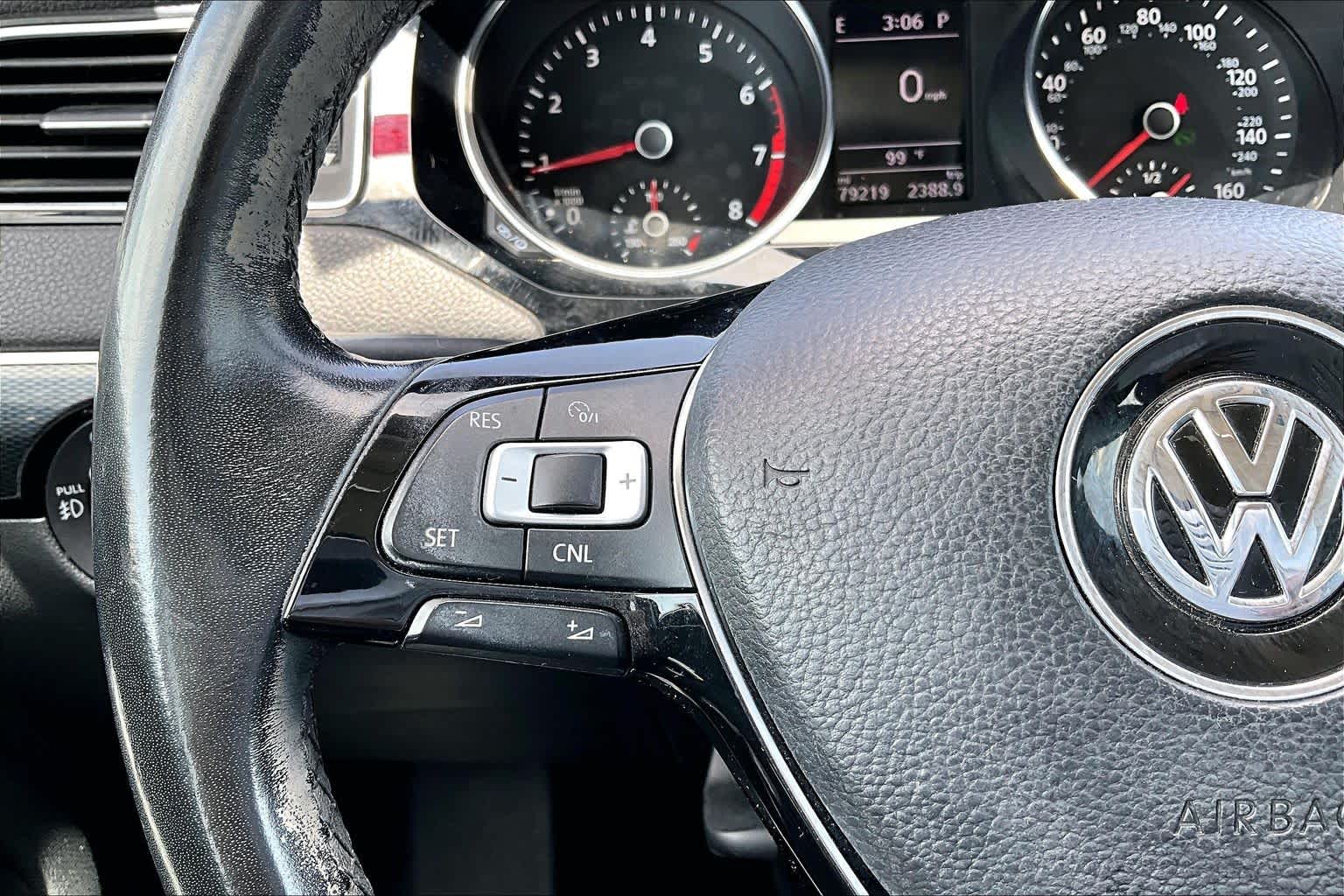2016 Volkswagen Jetta 1.8T SEL  at Beck & Masten Kia
