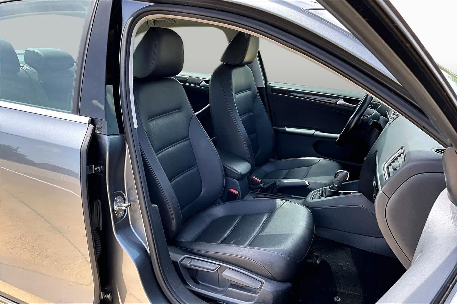 2016 Volkswagen Jetta 1.8T SEL  at Beck & Masten Kia
