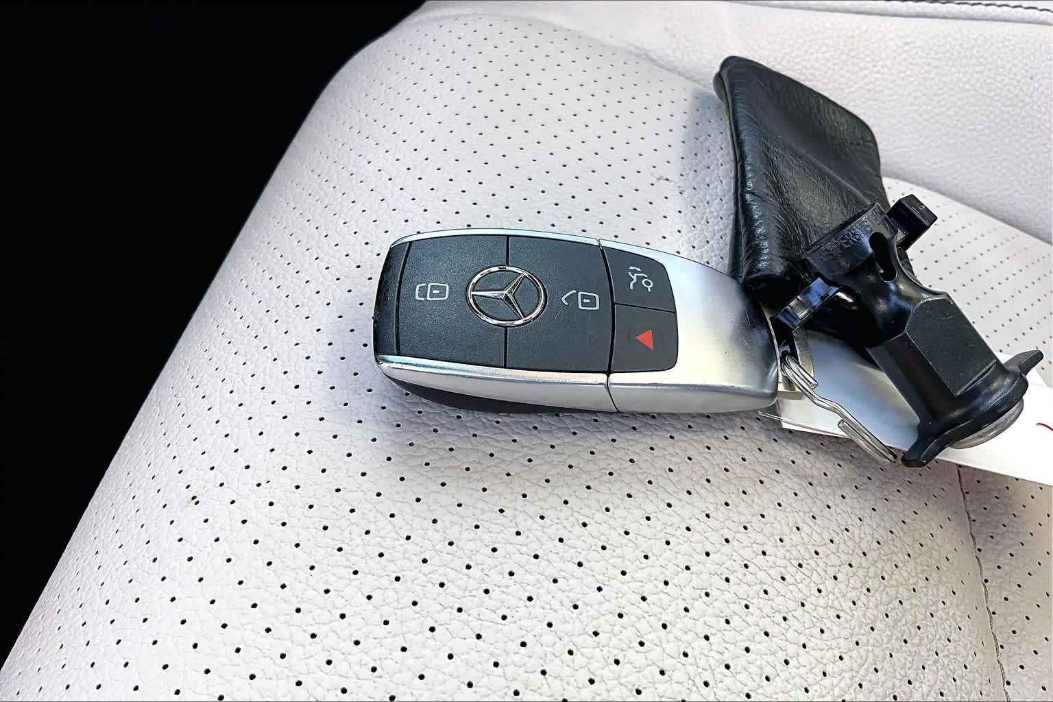 2022 Mercedes-Benz GLE 350 GLE 350 MANUFAKTUR Diamond White Bright at Lexus of Clear Lake