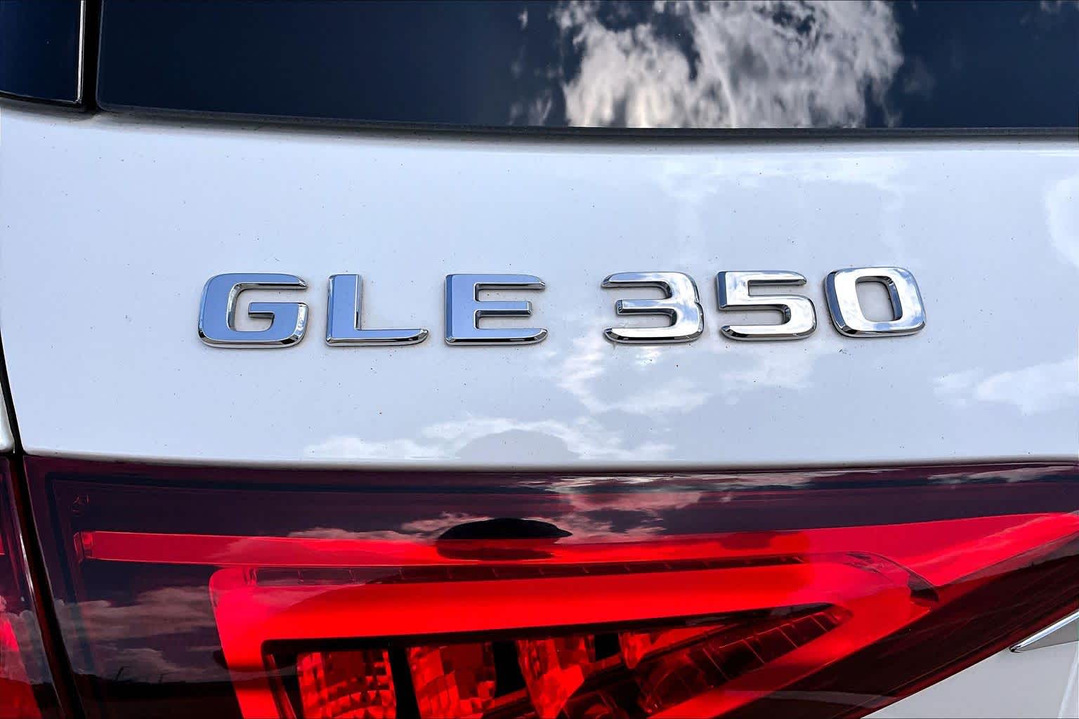 2022 Mercedes-Benz GLE 350 GLE 350 MANUFAKTUR Diamond White Bright at Lexus of Clear Lake