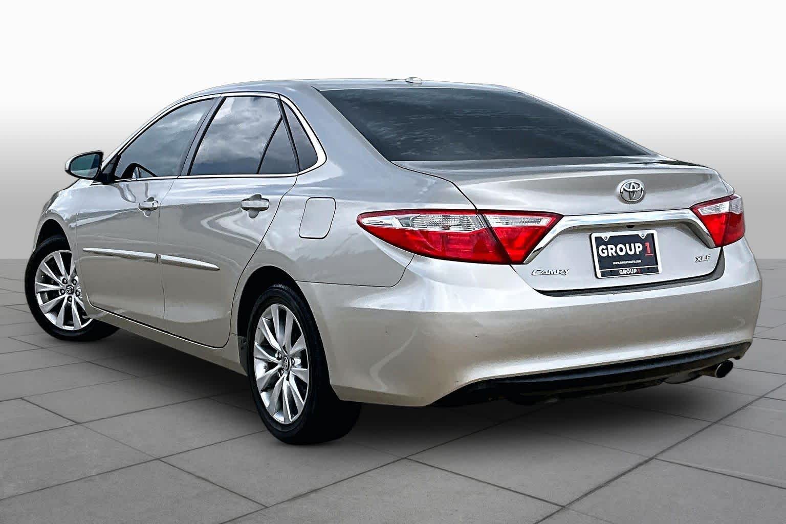 2017 Toyota Camry XSE Creme Brulee Mica at Group 1 Toyota Southwest