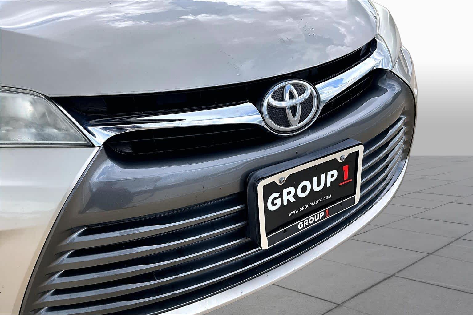 2017 Toyota Camry XSE Creme Brulee Mica at Group 1 Toyota Southwest