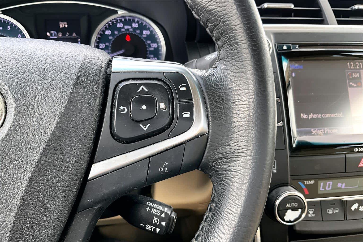 2017 Toyota Camry XSE Creme Brulee Mica at Group 1 Toyota Southwest