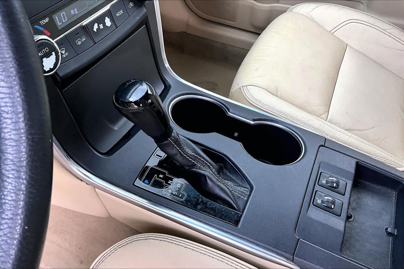 2017 Toyota Camry XSE Creme Brulee Mica at Group 1 Toyota Southwest