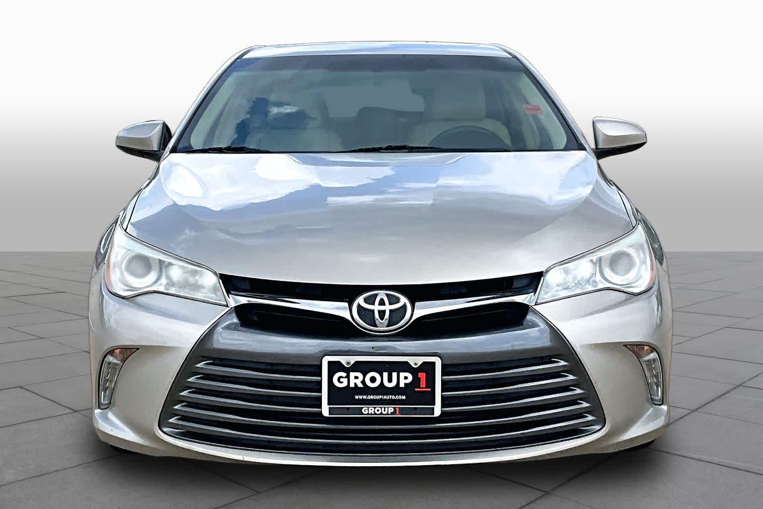 2017 Toyota Camry XSE Creme Brulee Mica at Group 1 Toyota Southwest