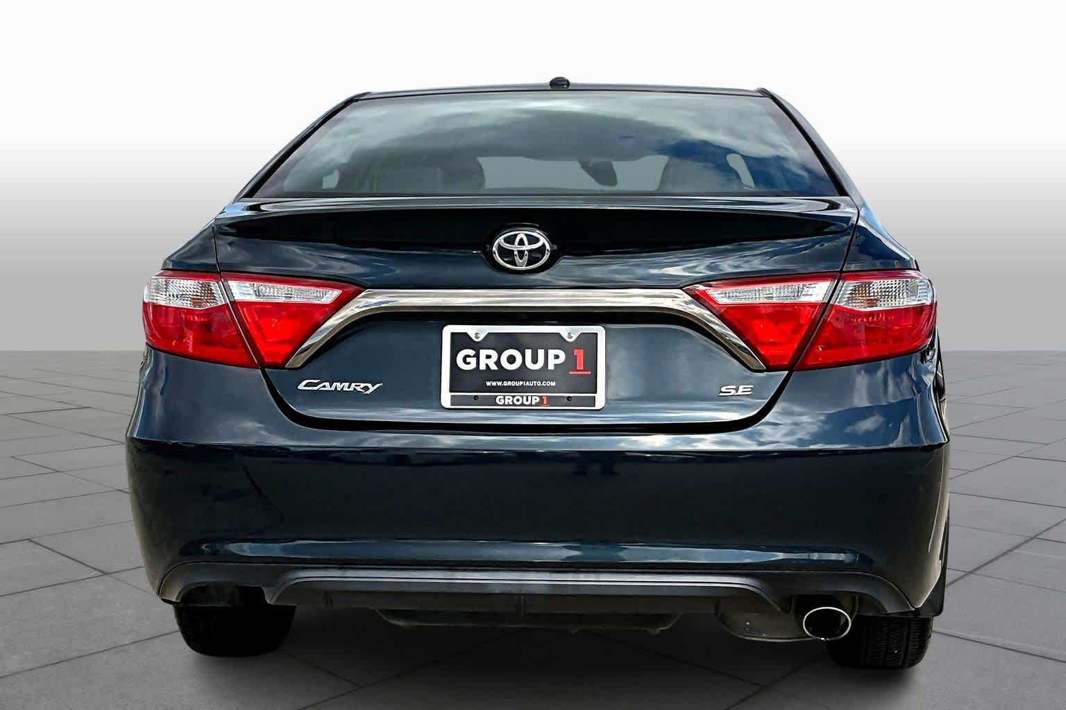 2015 Toyota Camry SE Cosmic Gray Mica at HGreg Houston
