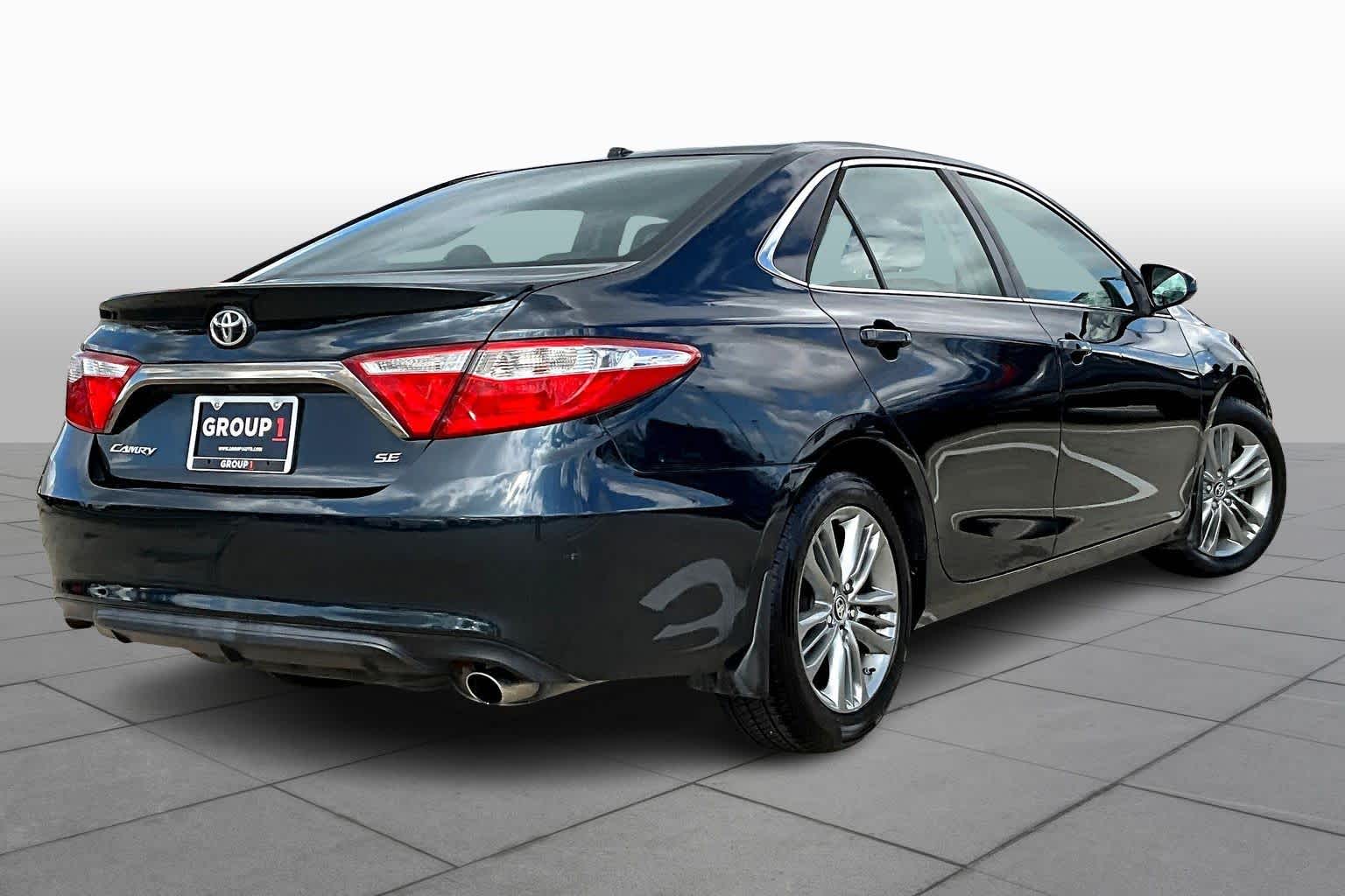 2015 Toyota Camry SE Cosmic Gray Mica at HGreg Houston