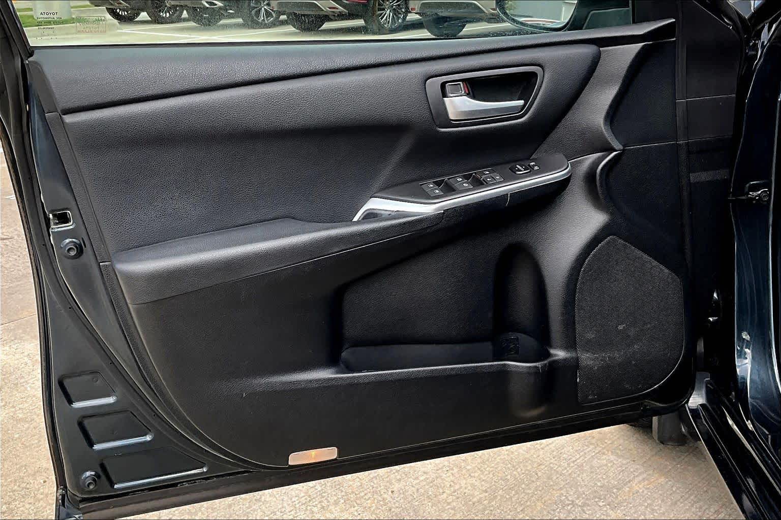 2015 Toyota Camry SE Cosmic Gray Mica at HGreg Houston