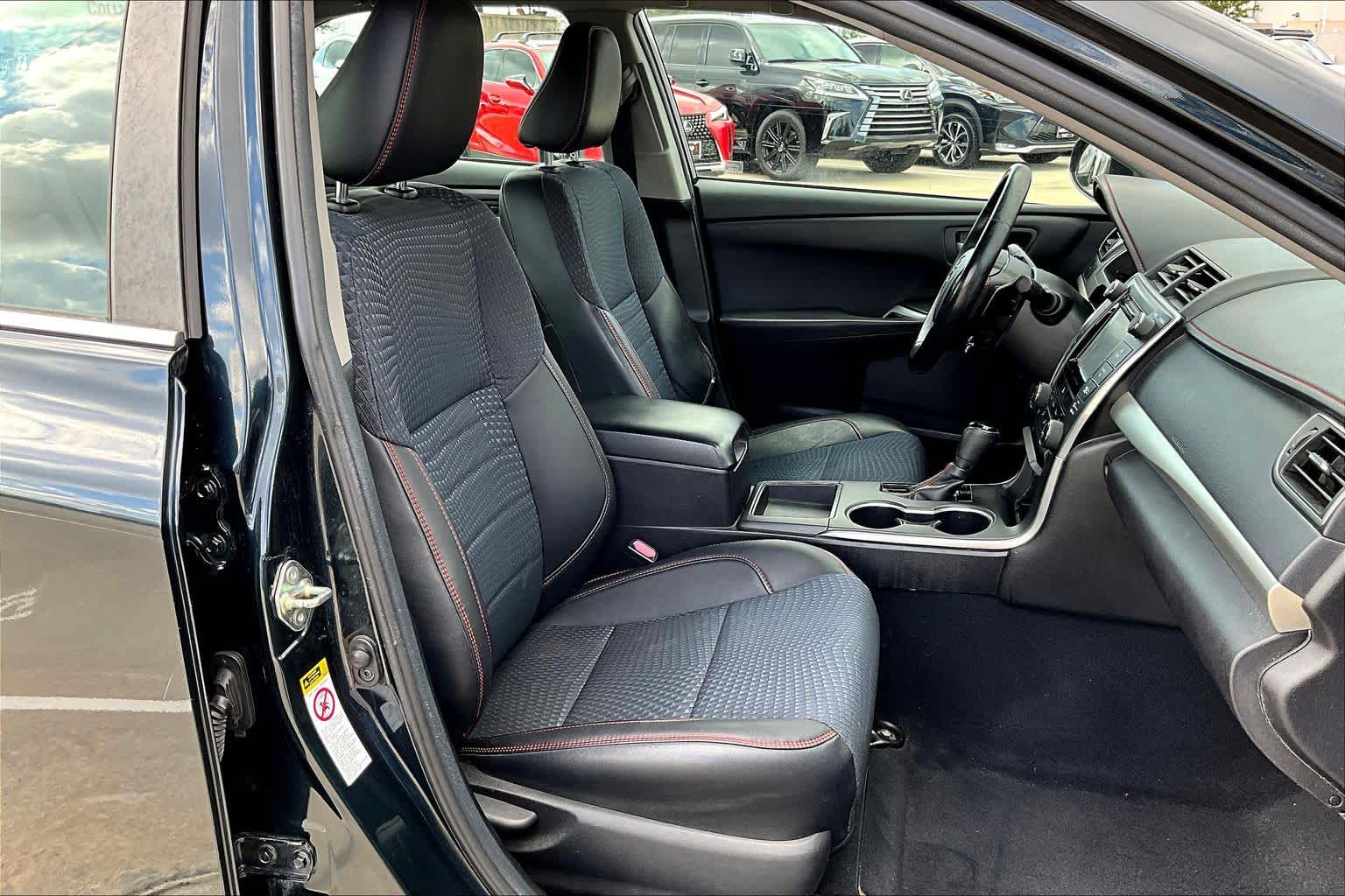 2015 Toyota Camry SE Cosmic Gray Mica at HGreg Houston