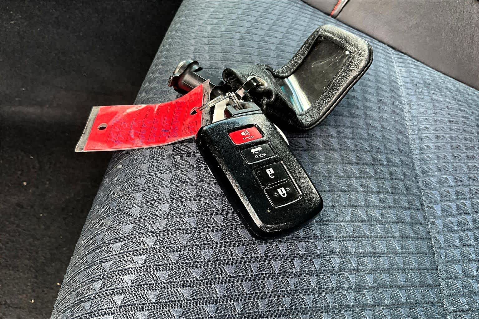 2015 Toyota Camry SE Cosmic Gray Mica at HGreg Houston