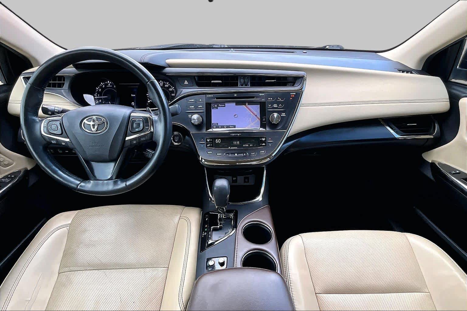 2018 Toyota Avalon Limited Creme Brulee Mica at Group 1 Toyota Southwest