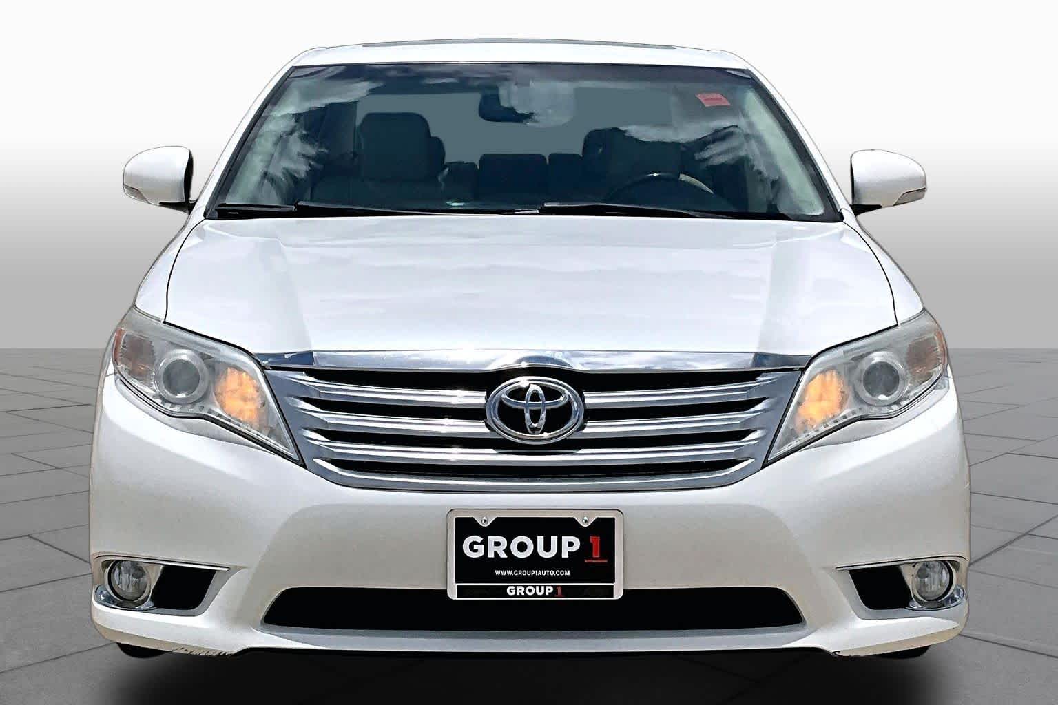 2012 Toyota Avalon Limited Blizzard Pearl at Sterling McCall Nissan