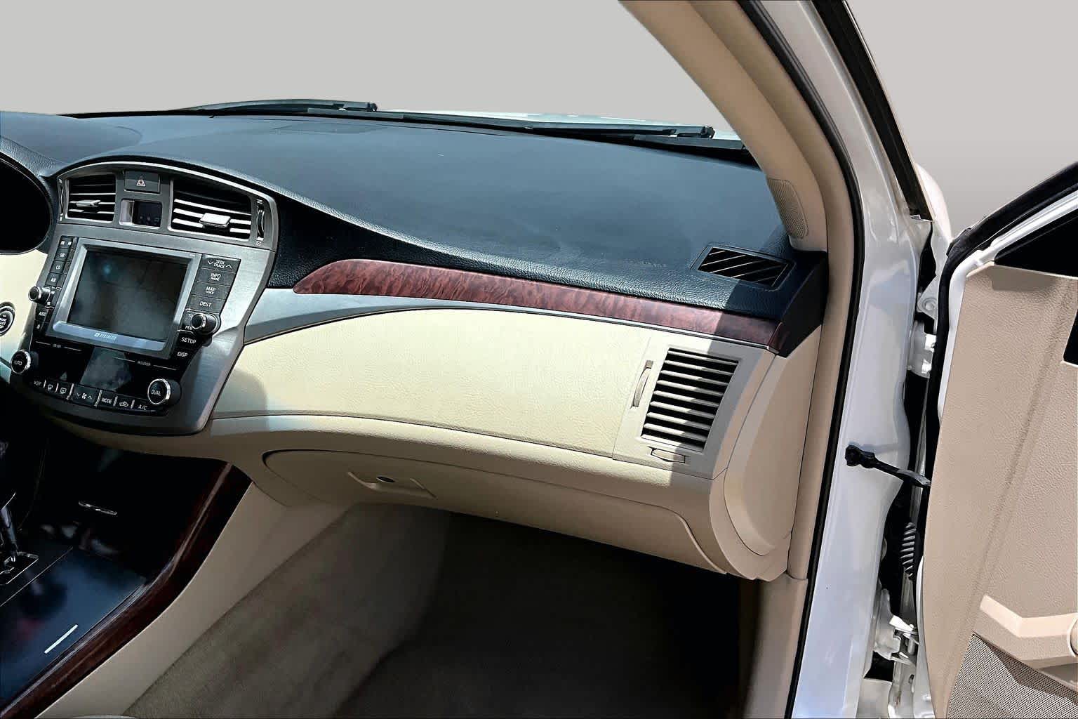 2012 Toyota Avalon Limited Blizzard Pearl at Sterling McCall Nissan